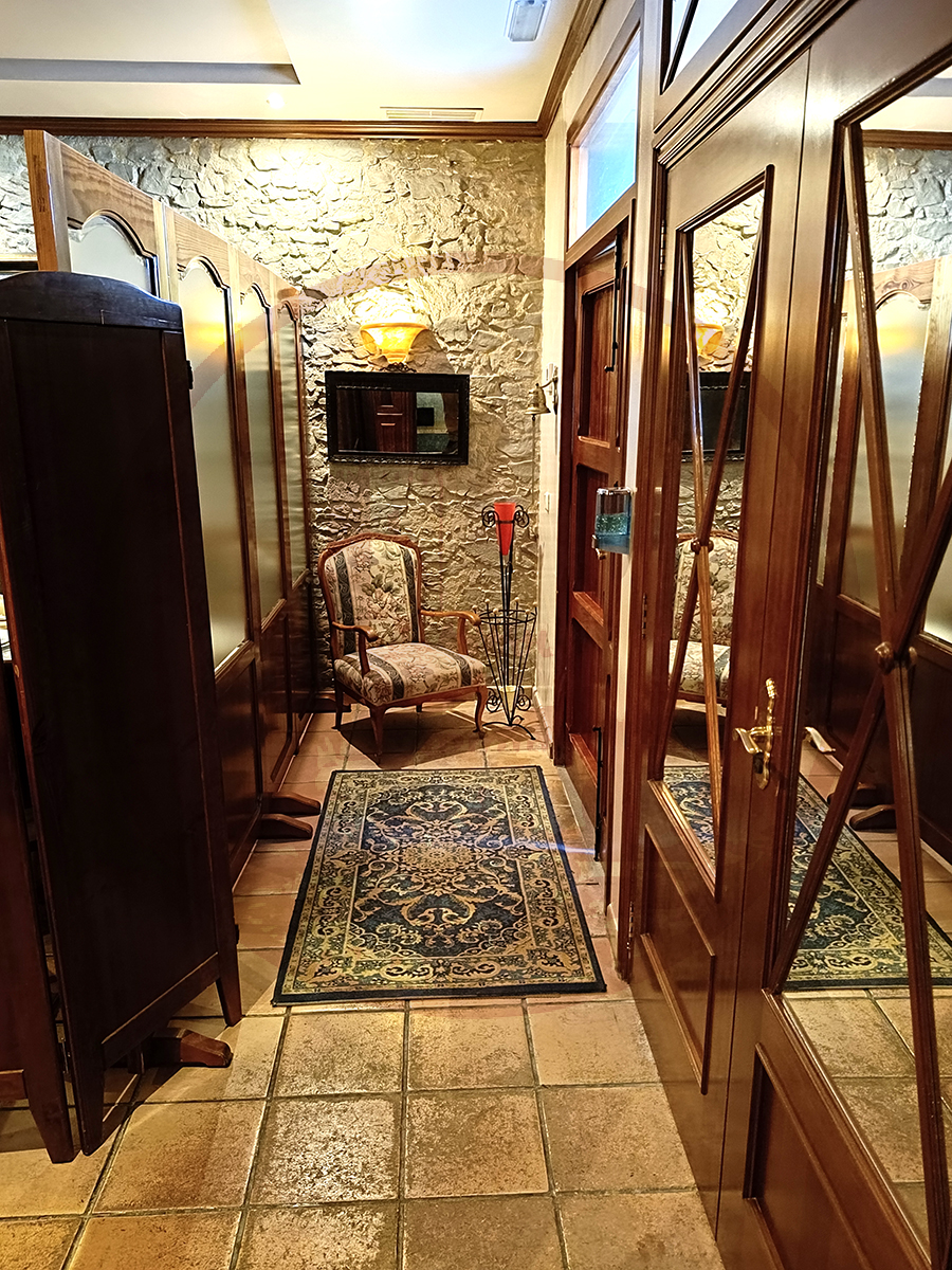 gallery
